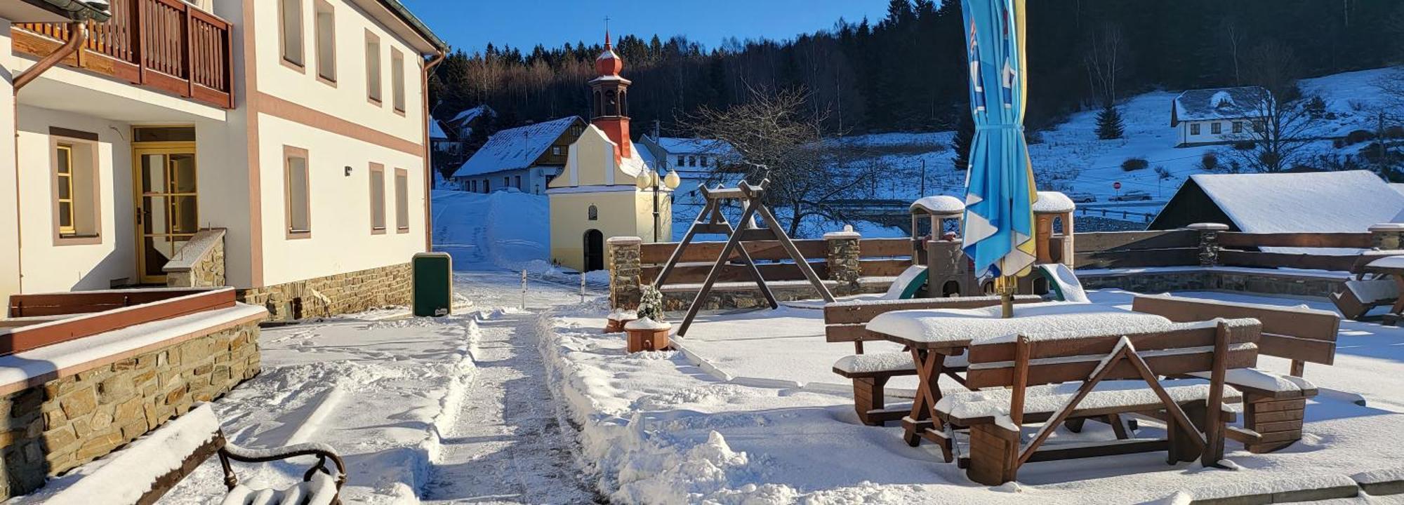 Hotel Zlaty Potok Nicov  Exterior photo