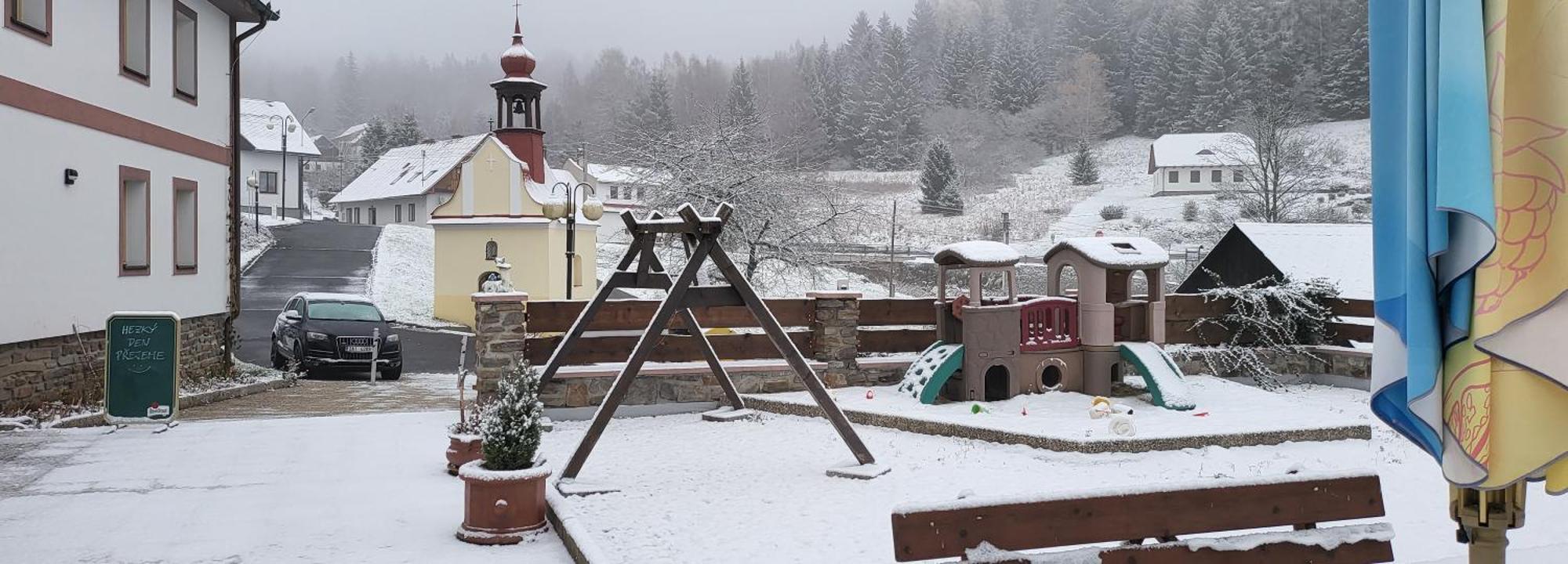 Hotel Zlaty Potok Nicov  Exterior photo